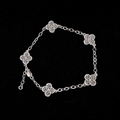 Pulso Tréboles con Zirconia